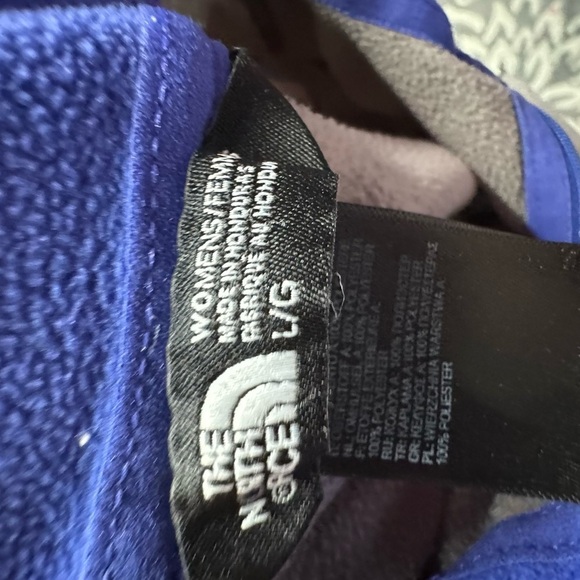 The North Face 1/4 Zip Grey and Purple Size Large - Picture 3 of 4